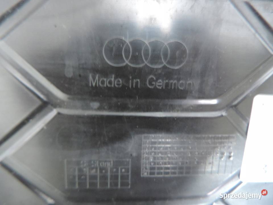 Atrapa kratka grill AUDI A4 B9 8W0 LIFT 19 SLINE