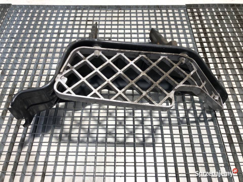 STOPIEŃ KABINY PRAWY SCANIA PGRT series 106 380