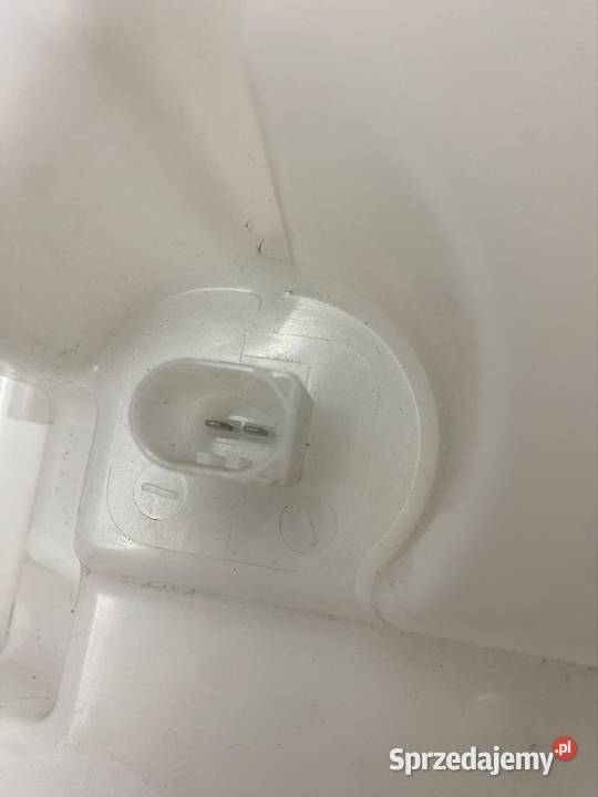 Zbiornik spryskiwaczy przód Mercedes W910 sprzedam