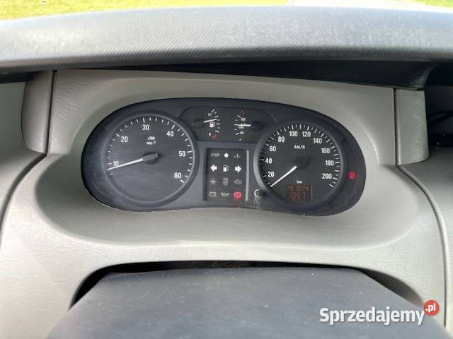Opel Vivaro 19 101 KLIMA HAK prywatny Kłodzko