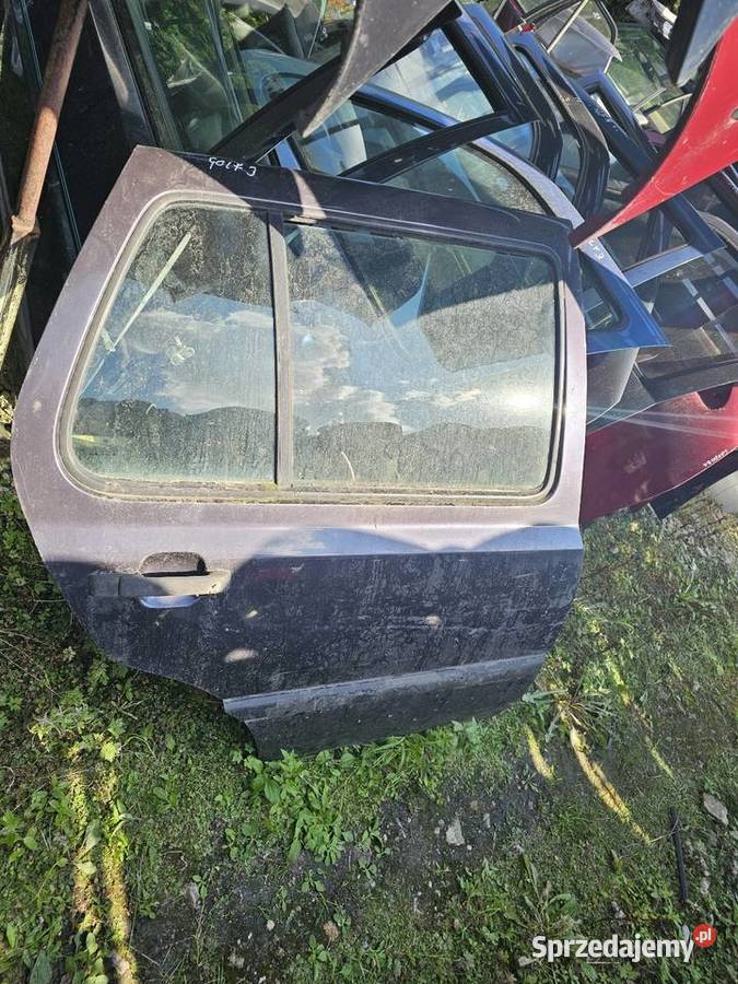 Drzwi golf 3 prawy tył Wólka Łagowska sprzedam