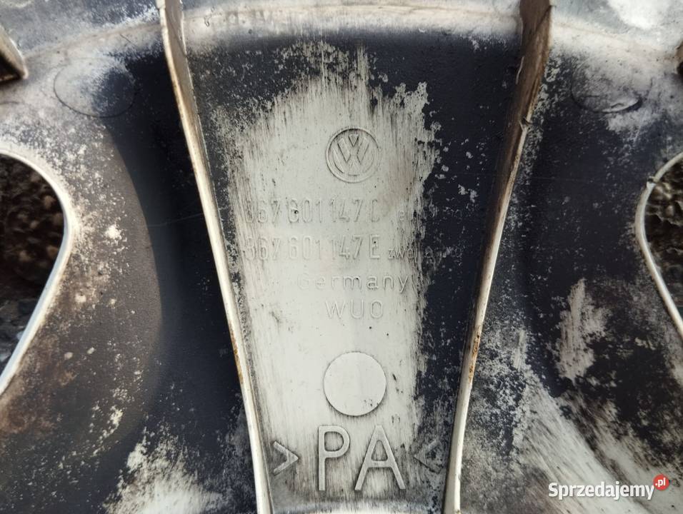 Kołpak Vw 13 867601147C Polo pojedyncza sztuka Kamieniec
