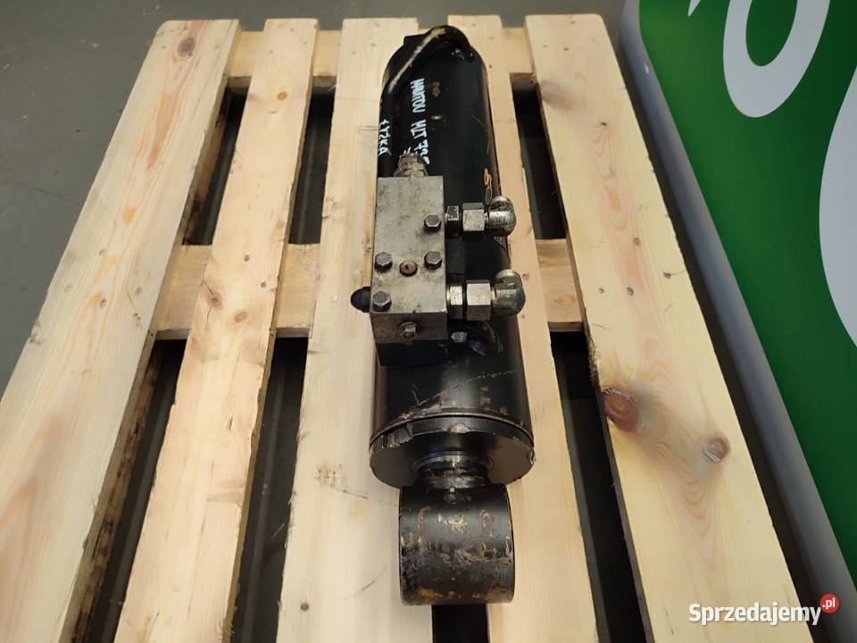 Siłownik hydrauliczny wychyłu łyżki MANITOU MLT Wilkowo