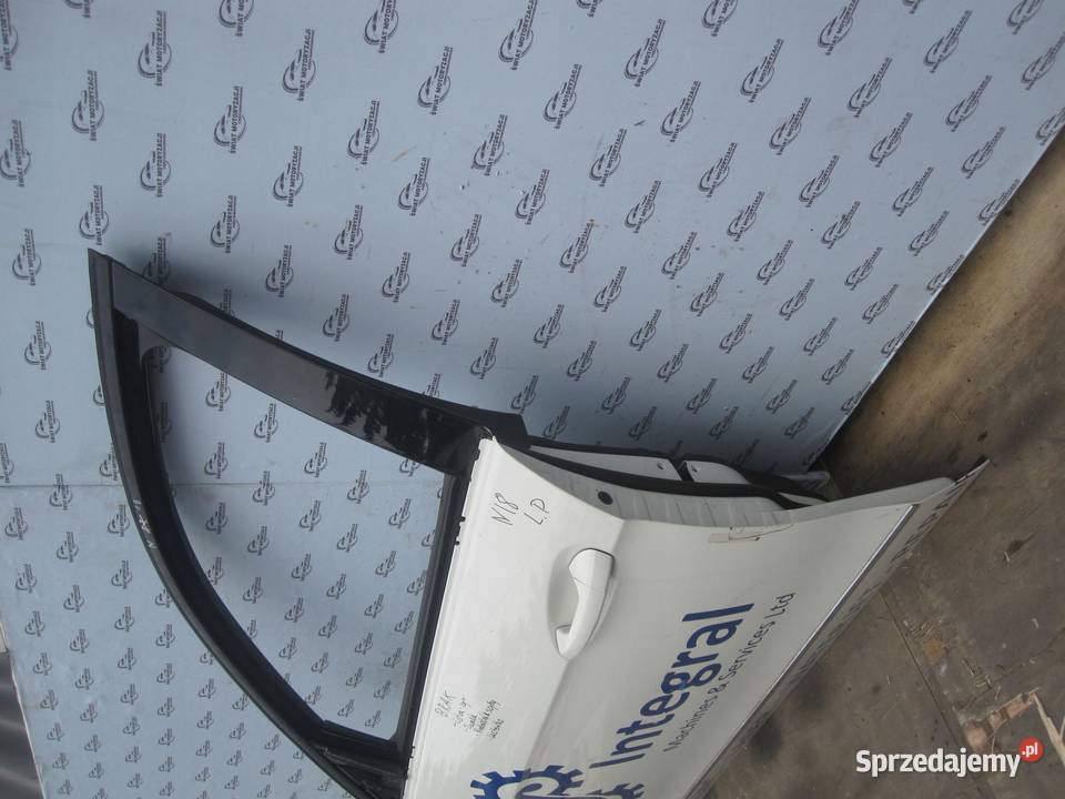 MERCEDES E IV W212 12r drzwi lewe przód