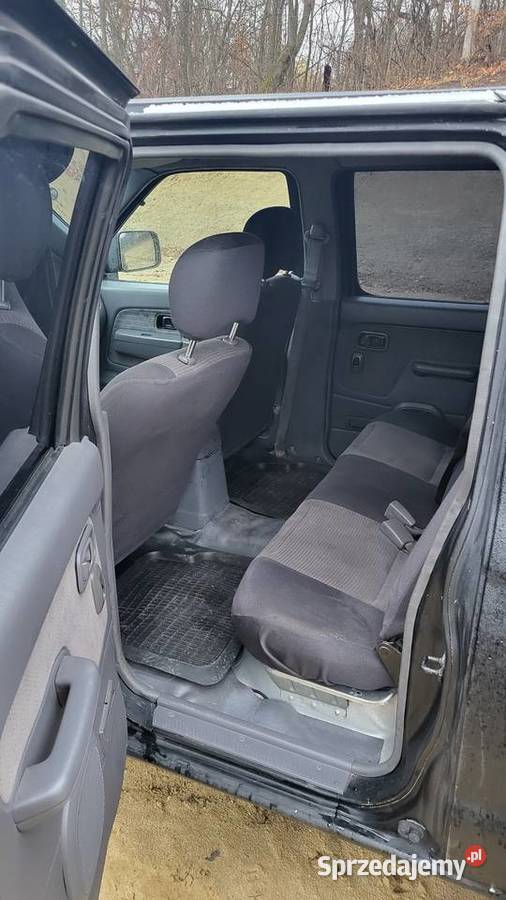 Nissan navara np300 zamiana Rok produkcji 2010 Przemyśl