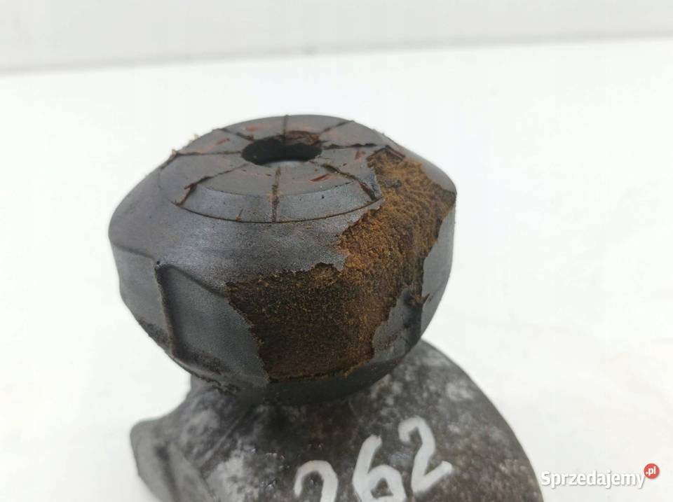 ŁAPA WSPORNIK 4F0199343M 4F0199339 27 TDI Audi sprzedam