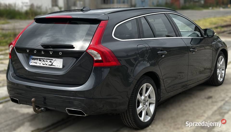 Volvo V60 I 20 20D 181 Momnetum klima nawigacja Stargard sprzedam