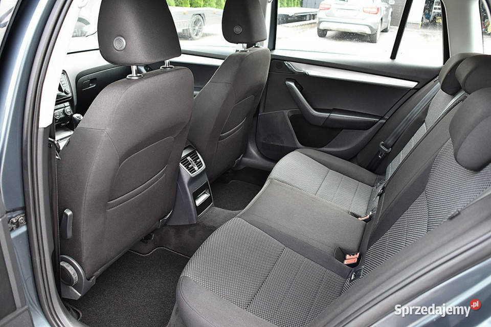 koda Octavia 16Tdi 110 Navi Alu Gwarancja III 210000km
