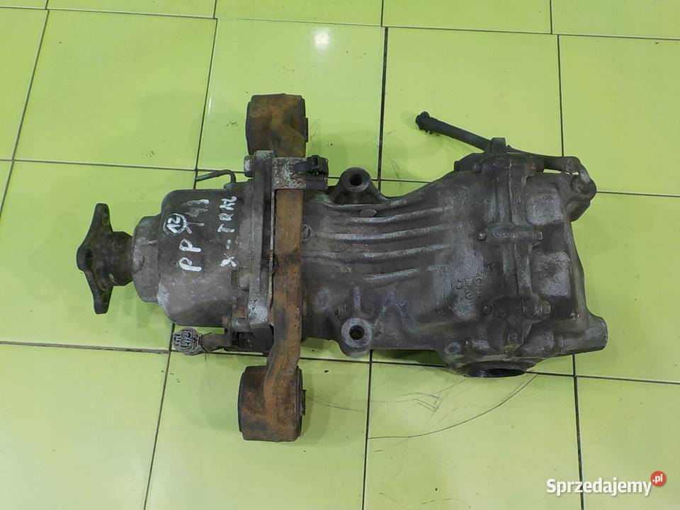 NISSAN XTRAIL I T30 25 B 06r 5D dyfer most tyl Suków