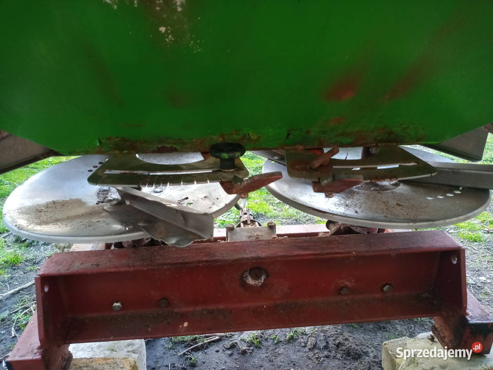 Rozsiewacz nawozu 600l dwutalerzowy polski Gącz