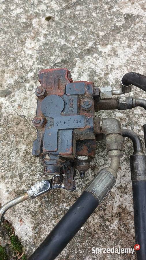 Rozdzielacz hydrauliczny Ursus Massey Ferguson Zakopane