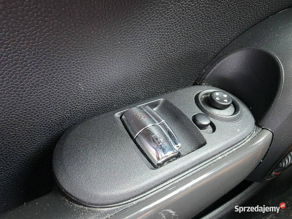 Mini ONE 12 Benzyna 102 Klimatyzacja Bluetooth Rok produkcji 2017 Słupsk