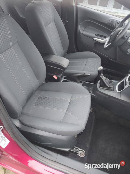Ford Fiesta 2011r mk7 16 benzyna 120 wersja Fiesta sprzedam