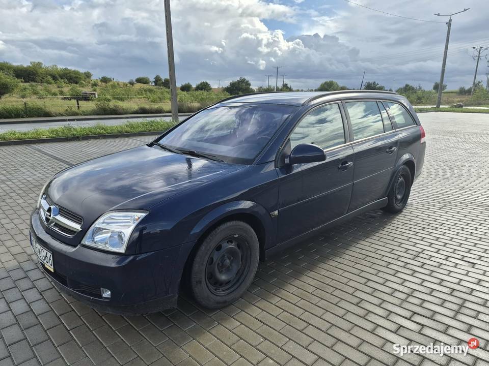 VECTRA Z HAKIEM sprawna 2005r