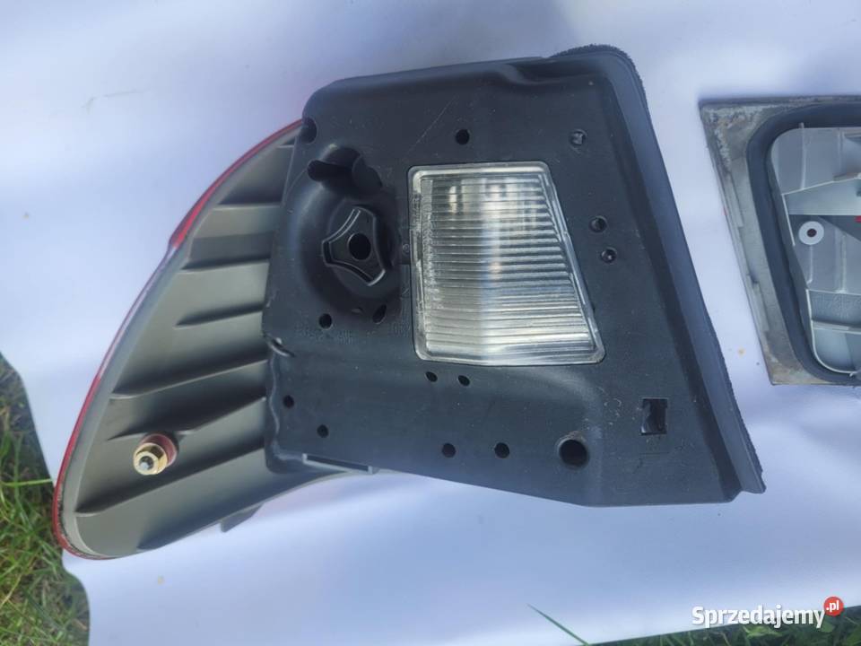 Lampy tylnie BMW E46 sedan komplet Łódź