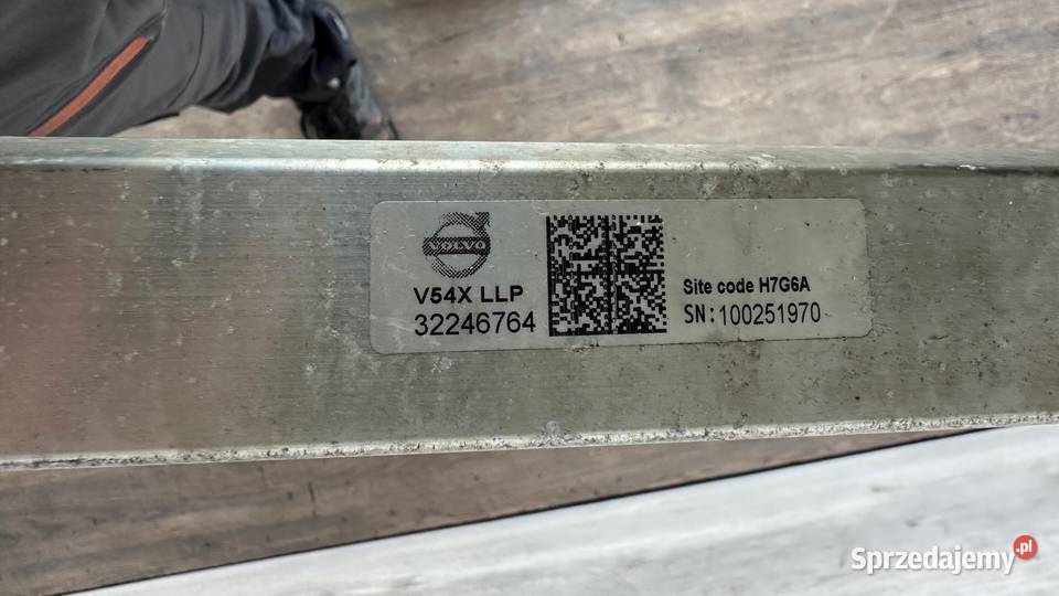 BELKA DOLNA WZMOCNIENIE CHŁODNIC VOLVO V90 II osobowe Gorzów Wielkopolski sprzedam