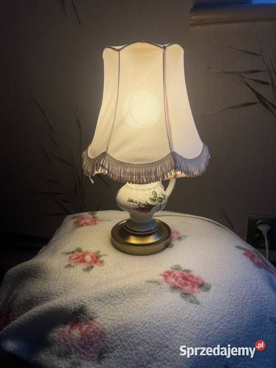Piękna lampka nocna schaby Chicago Lampy stołowe i nocne Żary sprzedam