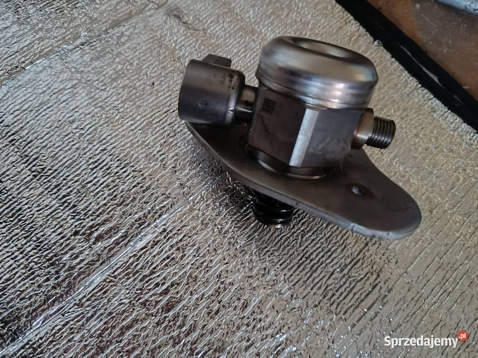 Pompka wtryskowa benzynowa BMW e81 e87 E90 Jawor