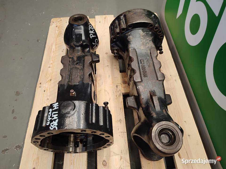 Obudowa przedniej osi 386588 Holland LM 735 Wilkowo sprzedam