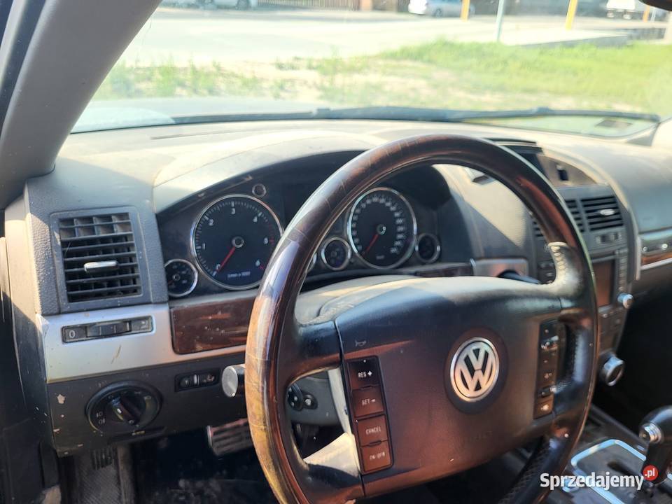 Volkswagen Touareg na części 2004R Touareg Żerków