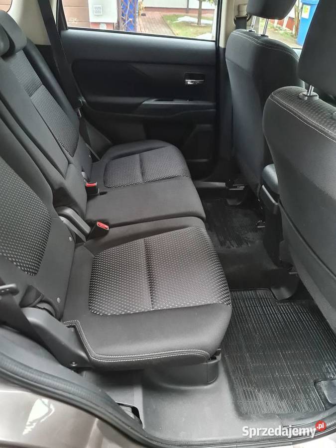 sprzedam Mitsubishi Outlander 2016r Rok produkcji 2016 mazowieckie Łomianki