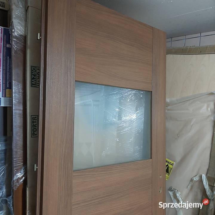 Drzwi wewnętrzne PORTA pokojowe z szybą z Jędrzejów