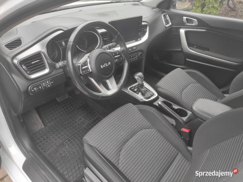 Kia Ceed SW 15 TGDI 160 Automat 7DCT Salon światła do jazdy dziennej Cee'd SW małopolskie Wieliczka