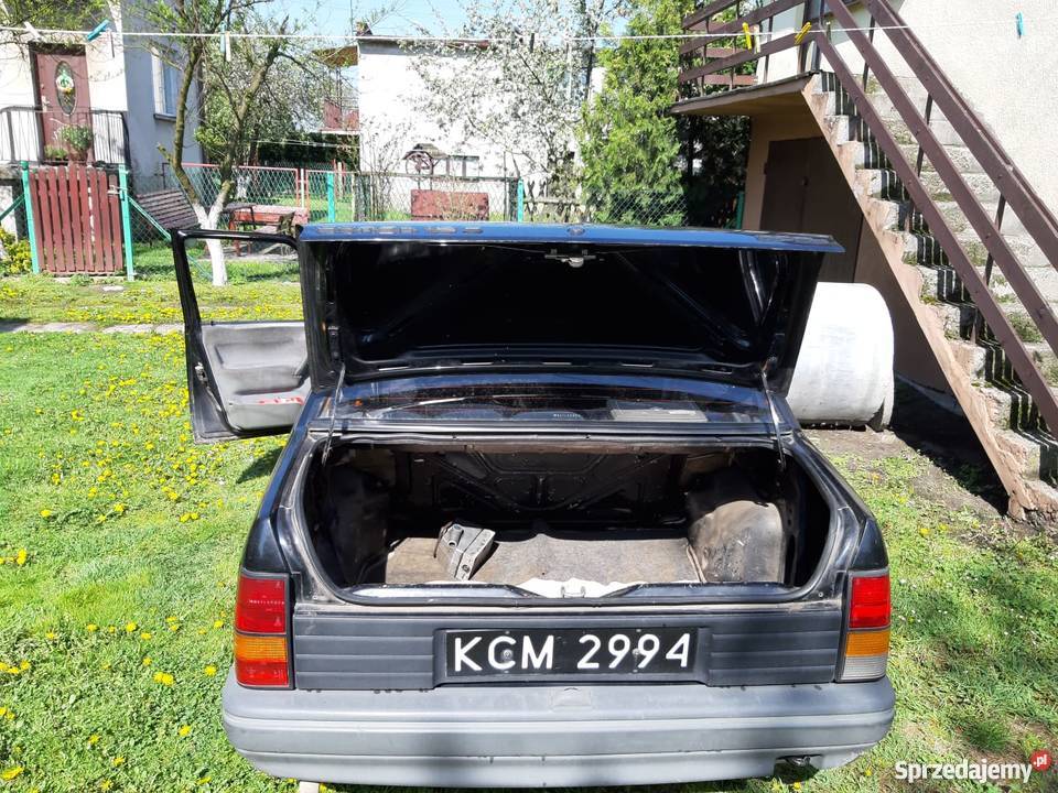 Opel Corsa I Sedan UNIKAT Piasek