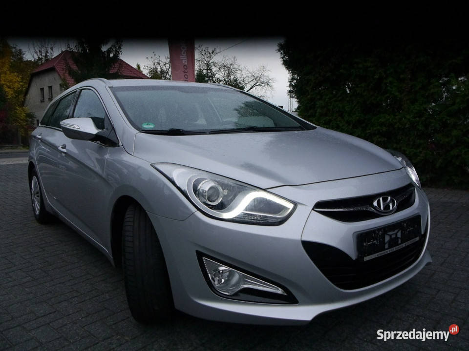 Hyundai i40 16benz Ledy Xenon Stan b serwisowany w ASO Częstochowa