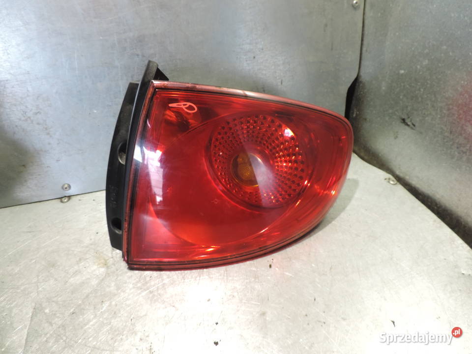LAMPA PRAWY TYŁ SEAT ALTEA Lampy tylne