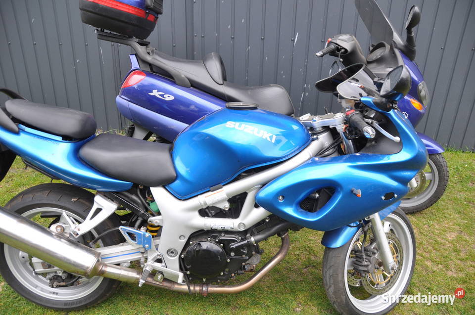 Suzuki vs i piaggio x 9 Suzuki Frampol