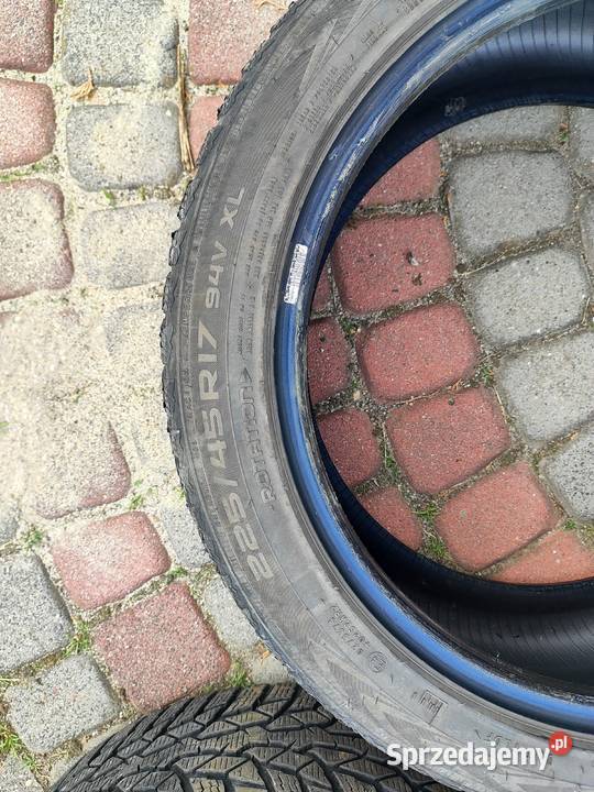 Opony zimowe NOKIAN 22545R17 Turza Śląska sprzedam