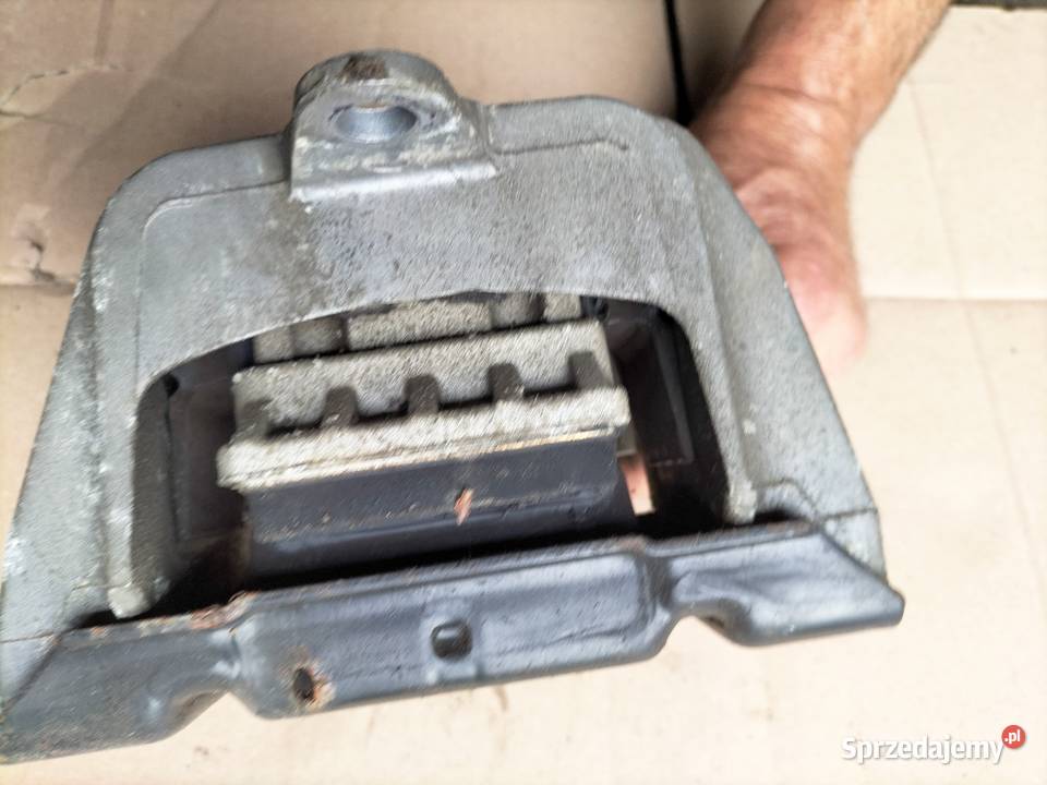 OCTAVIA VW SKODA AUDI GOLF 1J0199555 PODUSZKA