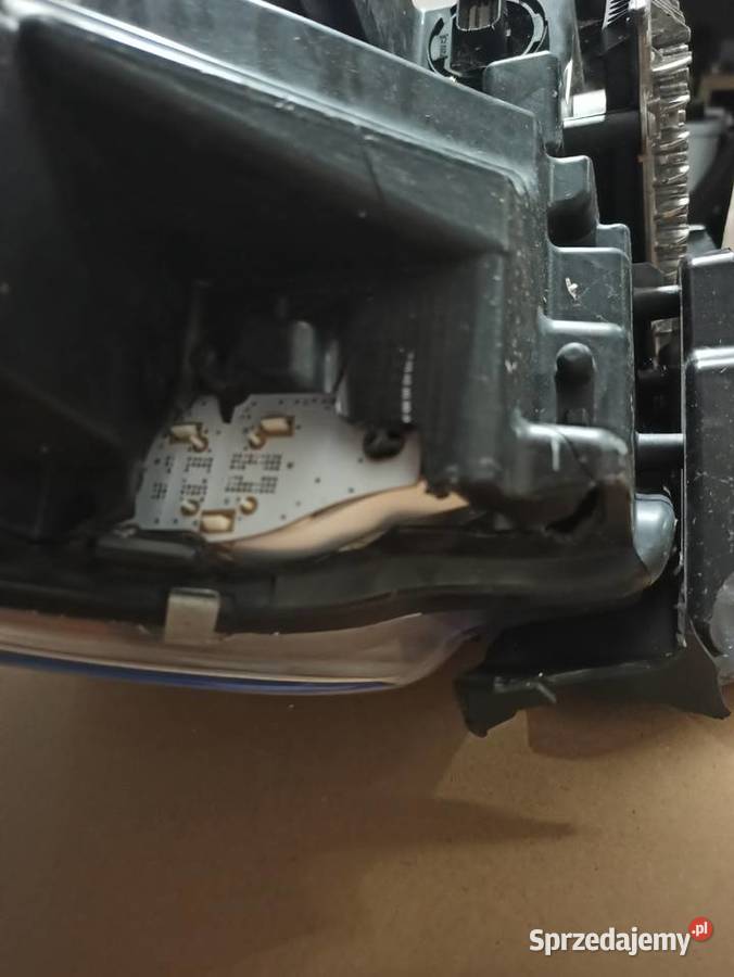 Lampa lewy przód Dodge Ram 2019 uszkodzona małopolskie Libiąż