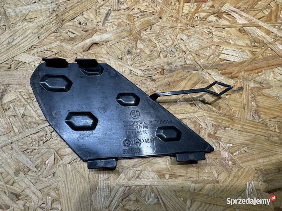 Zaślepka haka zderzaka tył BMW 2 u06 mpakiet Rok produkcji 2024