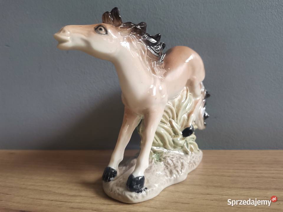 Stara figurka porcelanowa Koń