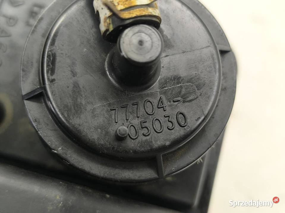 FILTR WĘGLOWY TOYOTA AVENSIS II T25 18 Pozostałe wielkopolskie