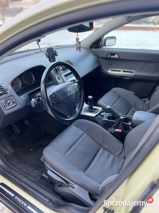 Volvo v502004 24 140 benzyna lubelskie Łuków sprzedam