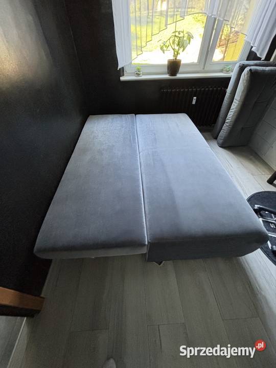 Sofa w kolorze szarym sprzedam