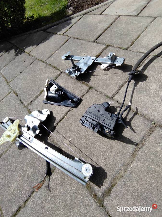 Renault Clio IV klamka zewnętrzna prawytył klamki Karoseria Nowy Sącz sprzedam