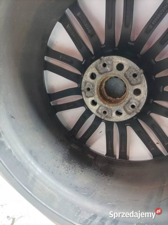 FELGA ALUMINIOWA R19 5X120 ET44 OC65MM 9JX19H2