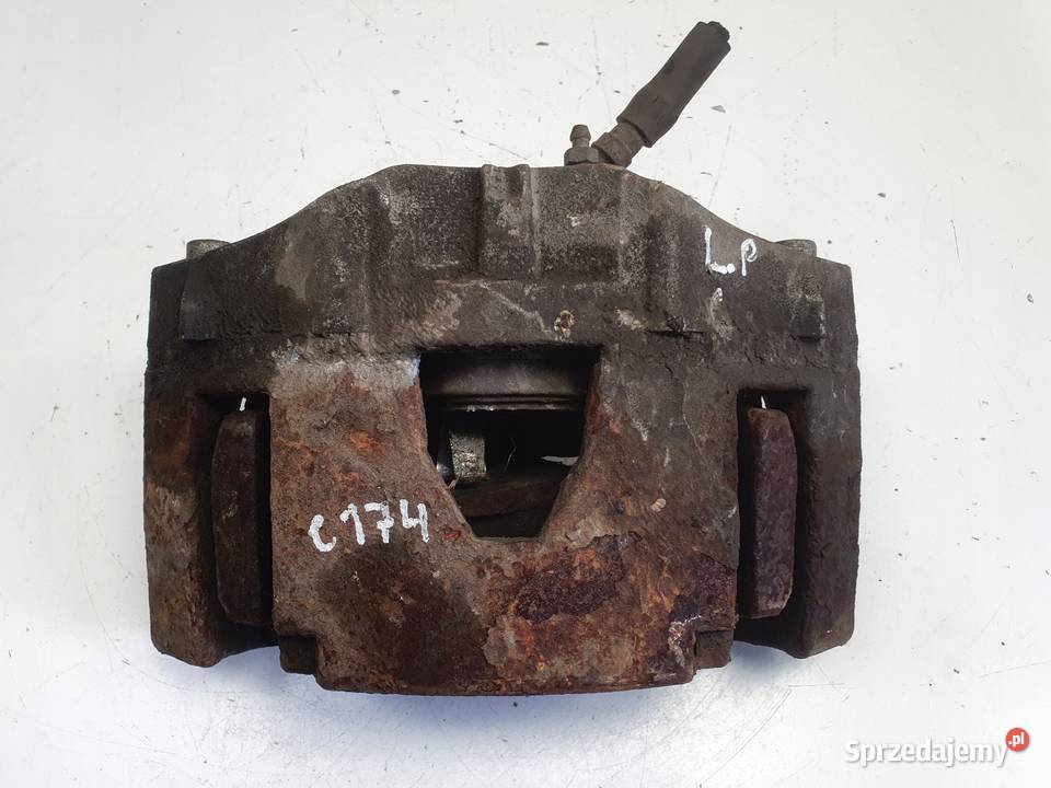 Volvo XC90 II PRZEDNI ZACISK HAMULCOWY lewy sprzedam