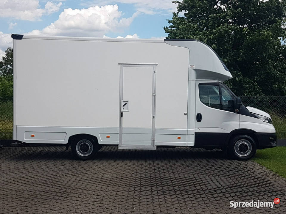 Iveco Daily KONTENER NISKOPODŁOGOWY 443x223x242 centralny zamek śląskie Poręba