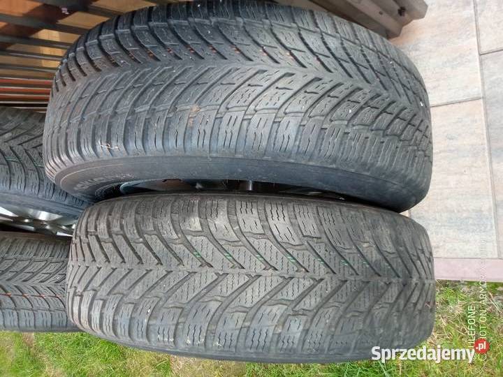 sprzedam opony zimowe nokian 21570 r16 Strzelno