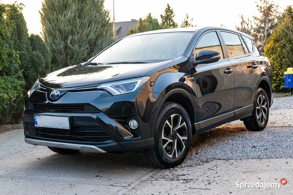 Sprzedam Toyota RAV 4 2018 salon Polska I mazowieckie