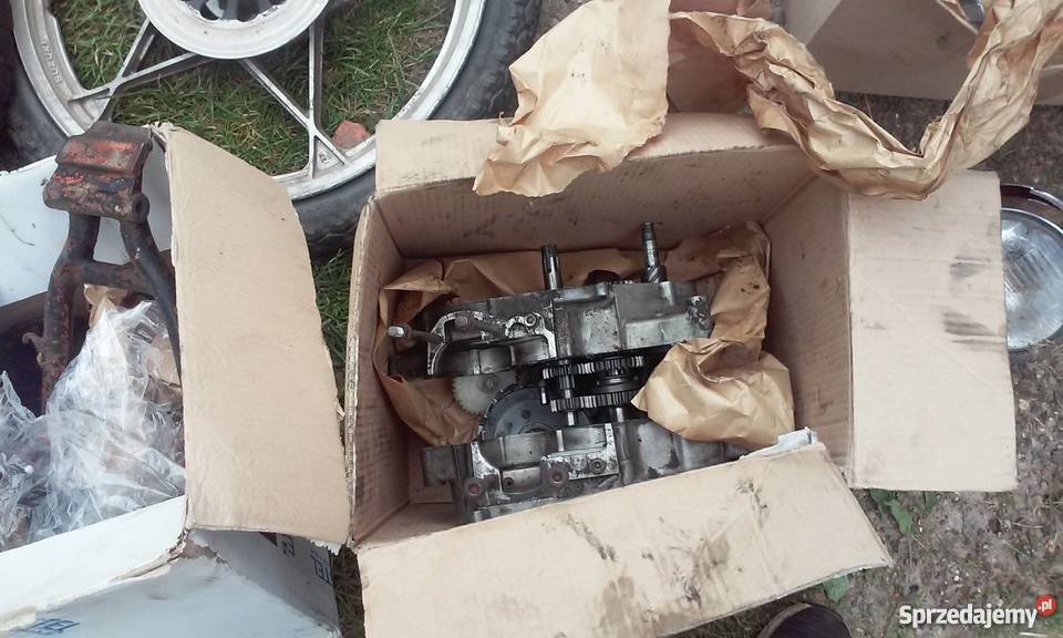 Suzuki GT 80 8050 drugi w częściach 2x silniki Barlinek