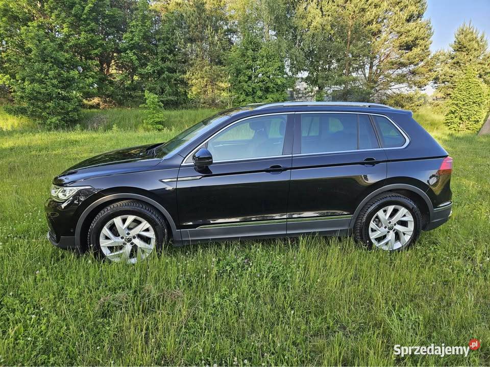 Volkswagen Tiguan 20 TDI DSG 150 2021r czarny sprzedam