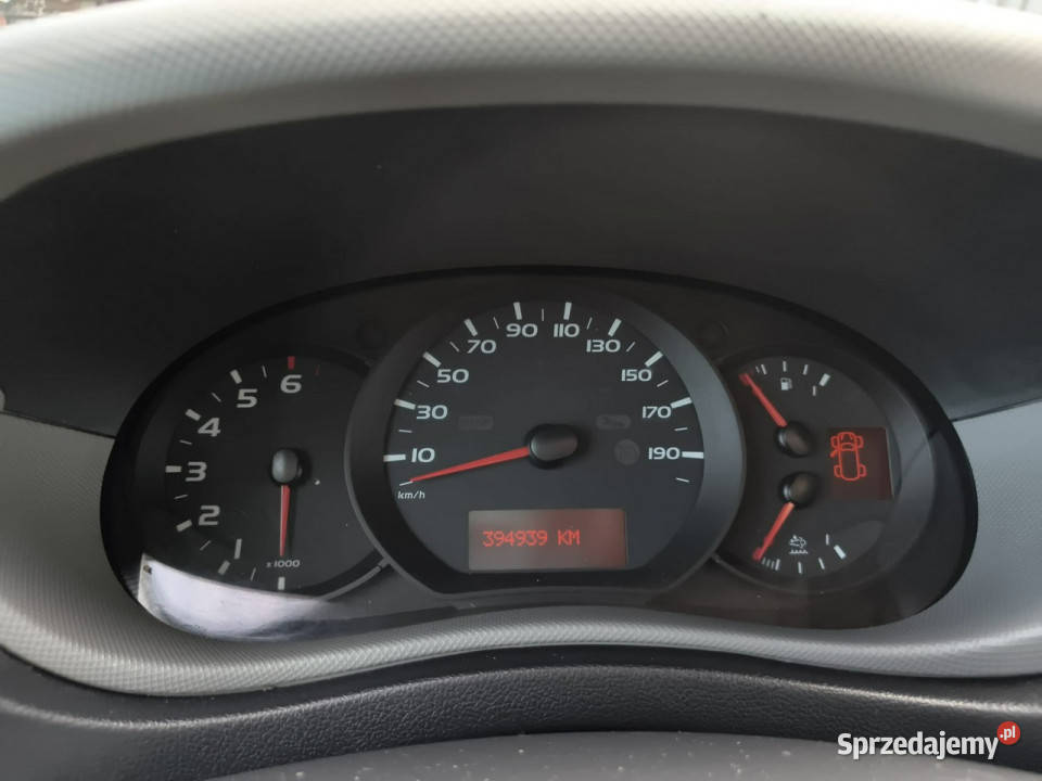 Nissan NV 400 23 diesel 130 6biegów kontener VAT marża Kęty