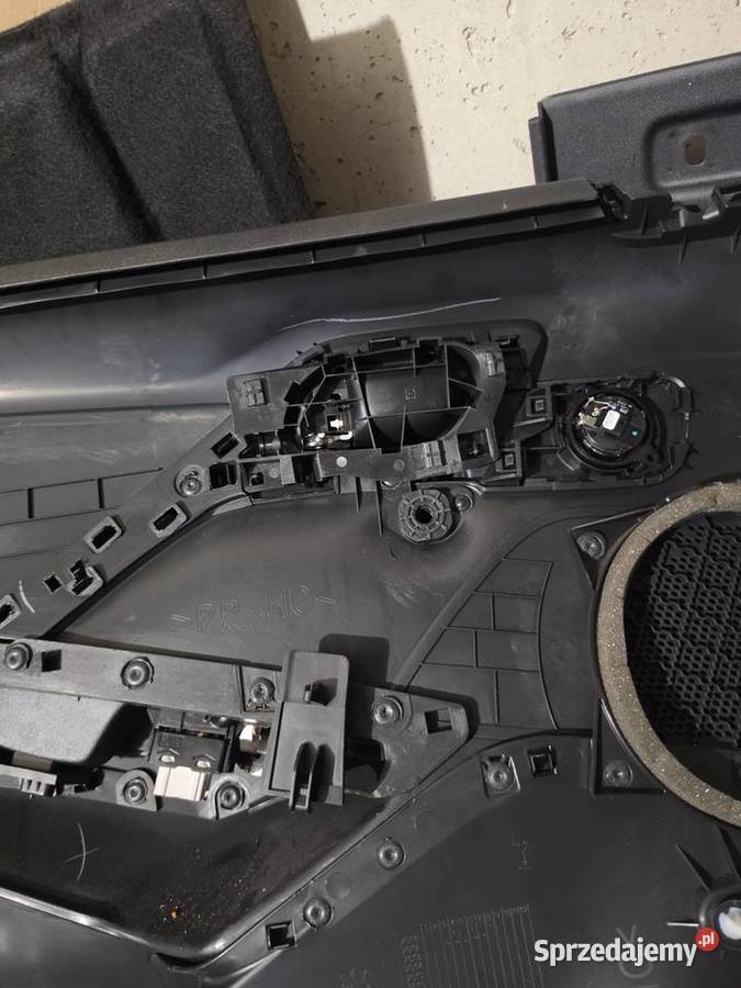 BOCZEK DRZWI PRZÓD TYŁ PRAWY LEWY PEUGEOT 208 Lubin