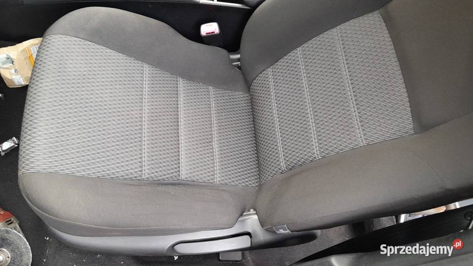 Fotele kanapy tapicerka listwy Toyota Avensis Biłgoraj